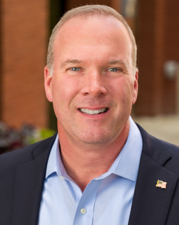 George Mason University Costello College of Business Faculty Malcolm Van de Riet II
